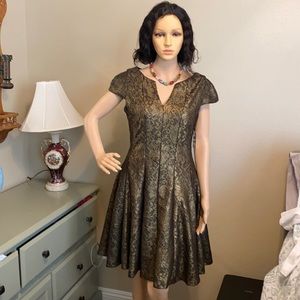 Beautiful dress completely lined size 8